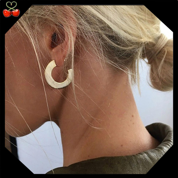 Mary's Cherries Boutique Jewelry - 🍒LAST Statement Flat Circle Earrings